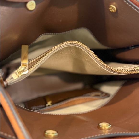 Tory Burch Rudizwill Black and Brown Shoulder Bag - Picture 7 of 16